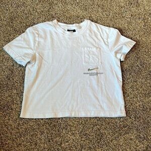 Nike logo cropped pocket tee